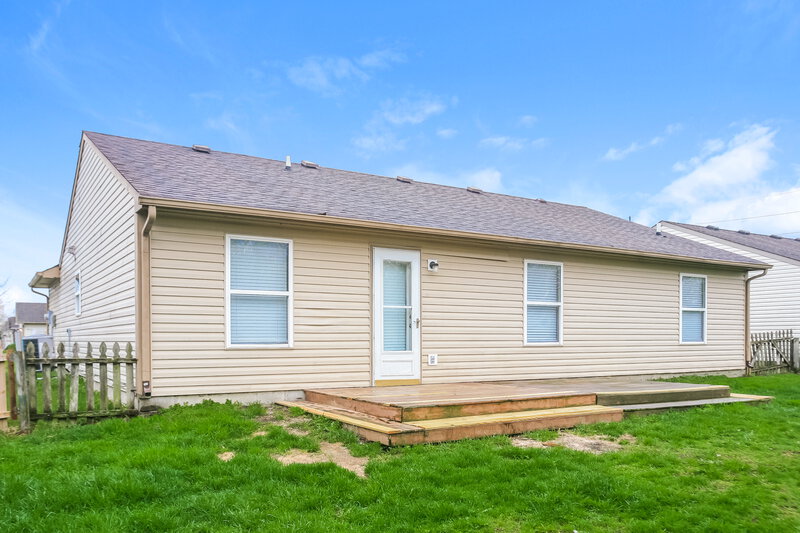 1,835/Mo, 9232 Whitecliff Way Indianapolis, IN 46234 Rear View 2