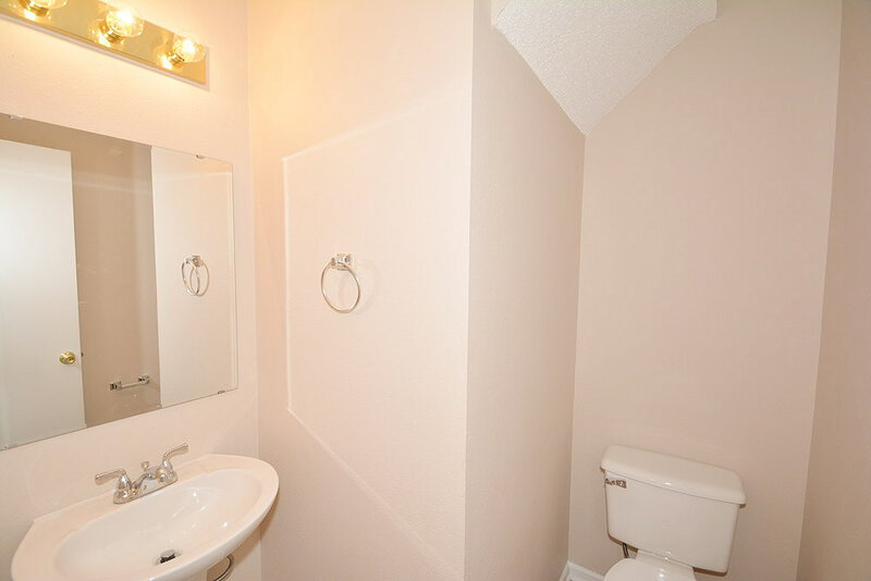 1,770/Mo, 2308 Harvest Moon Dr Greenwood, IN 46143 Bathroom View