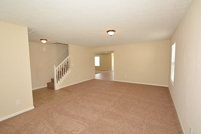 1,990/Mo, 12621 Buck Run Dr Noblesville, IN 46060 Living Room View 3