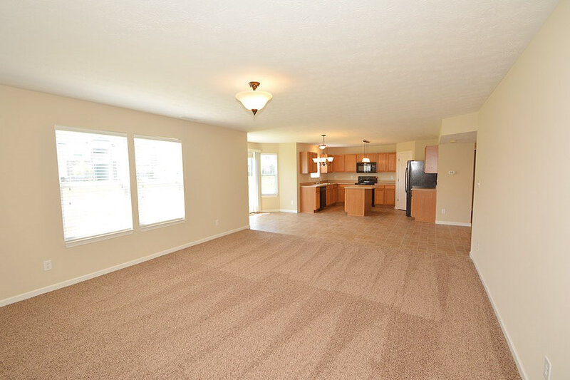 1,990/Mo, 12621 Buck Run Dr Noblesville, IN 46060 Family Room View 2