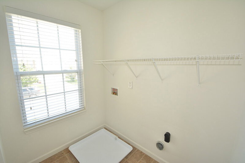 1,990/Mo, 12621 Buck Run Dr Noblesville, IN 46060 Laundry View