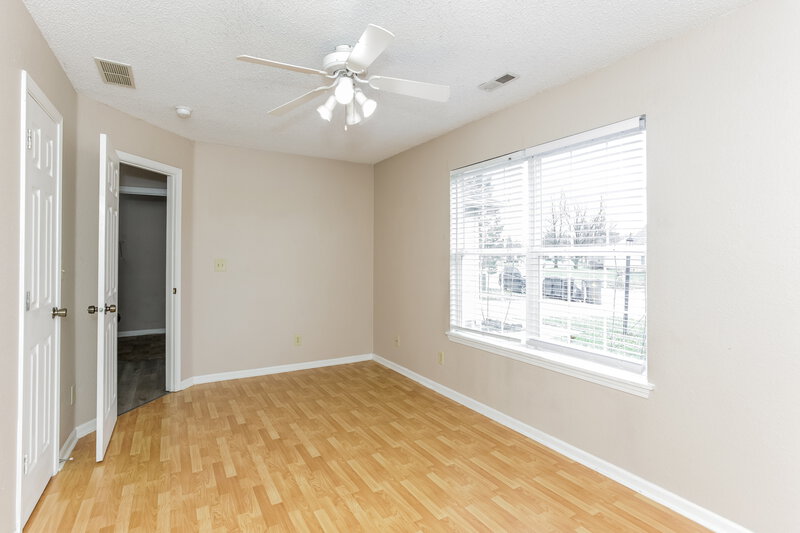 1,615/Mo, 8144 Amarillo Dr Indianapolis, IN 46237 Main Bedroom View