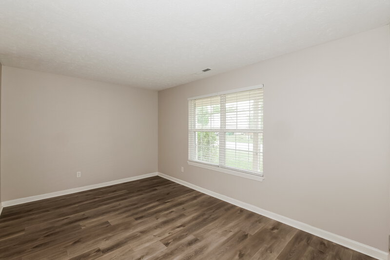 1,920/Mo, 626 Austrian Way Avon, IN 46123 Living Room View