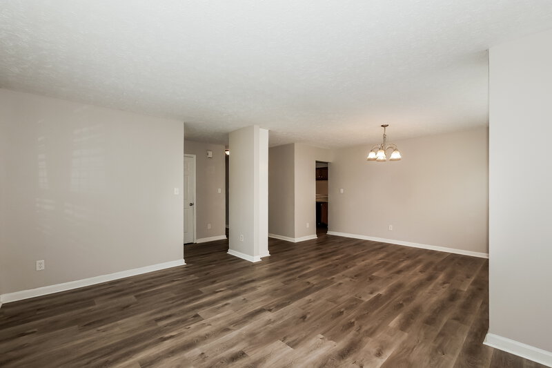 1,920/Mo, 626 Austrian Way Avon, IN 46123 Living Room View 2