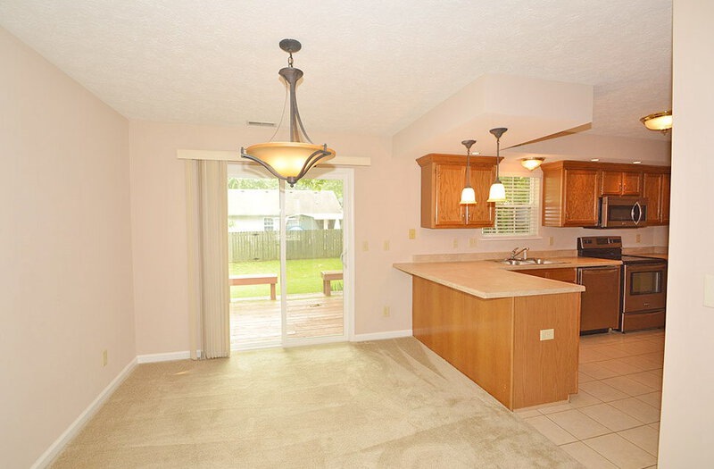 1,680/Mo, 8551 Country Club Blvd Indianapolis, IN 46234 Breakfast Area View
