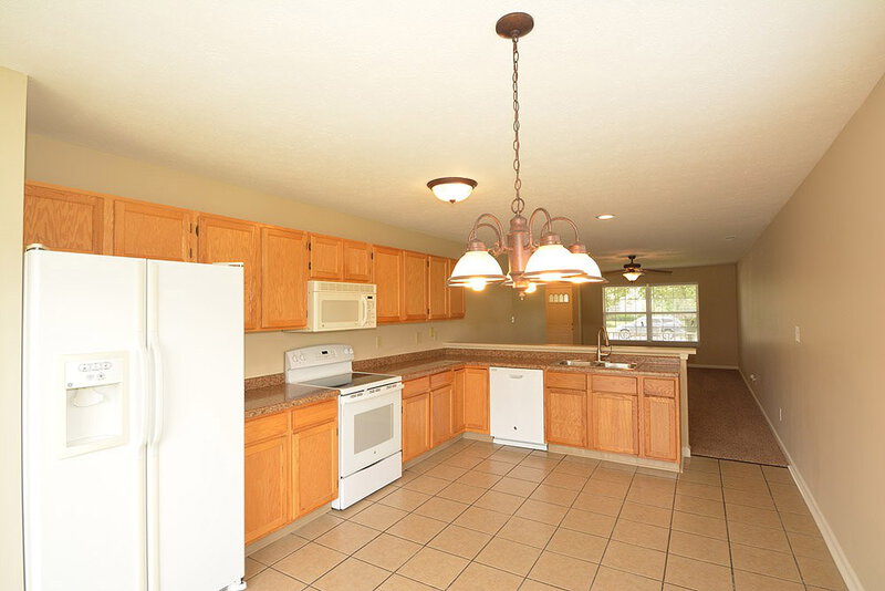 1,780/Mo, 7614 Samuel Dr Indianapolis, IN 46259 Breakfast Area View