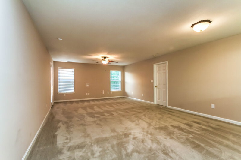 1,640/Mo, 19187 Fox Chase Dr Noblesville, IN 46062 Living Roomlarge View 2