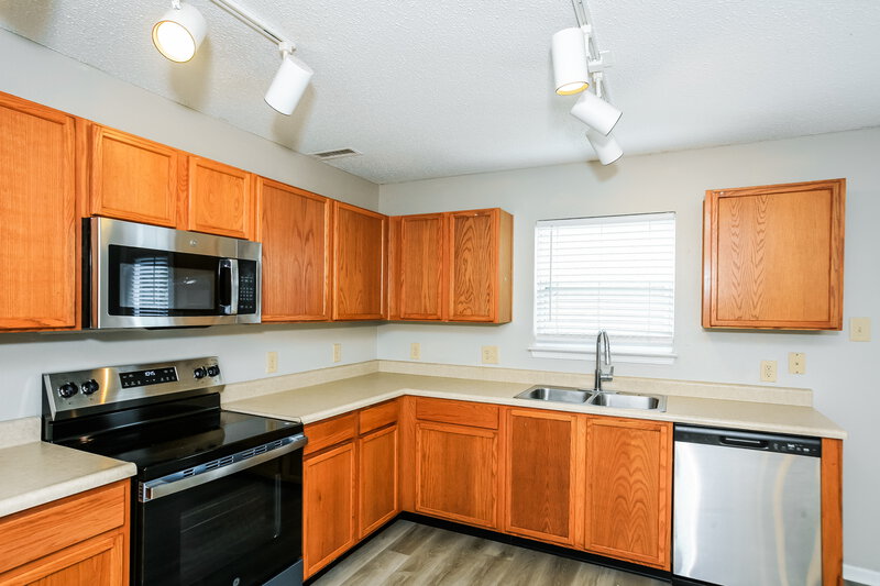 1,790/Mo, 12163 Maize Dr Noblesville, IN 46060 Kitchen View