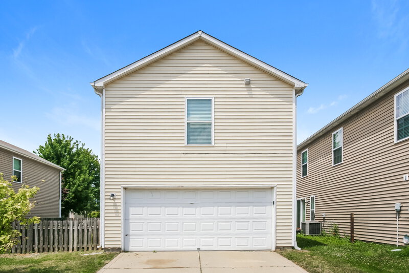 1,790/Mo, 12163 Maize Dr Noblesville, IN 46060 Rear View