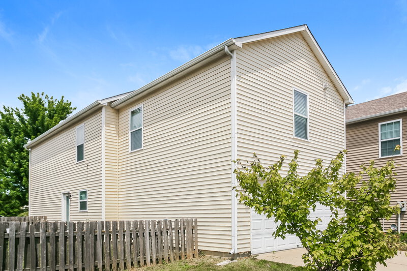 1,790/Mo, 12163 Maize Dr Noblesville, IN 46060 Rear View 2