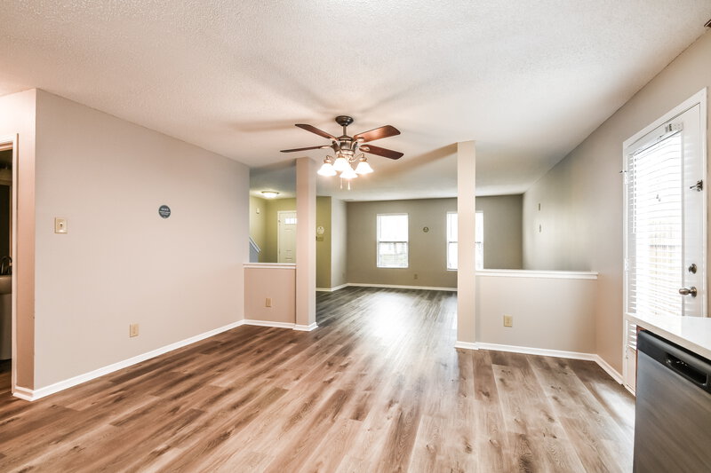 1,955/Mo, 14390 Black Farm Dr Noblesville, IN 46060 Misc View 5