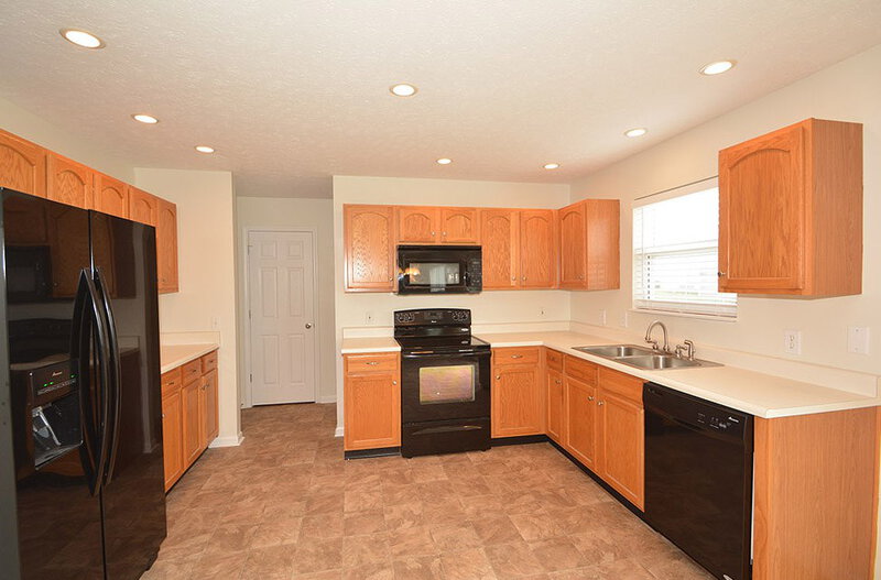 1,750/Mo, 19371 Romney Dr Noblesville, IN 46060 Kitchen View