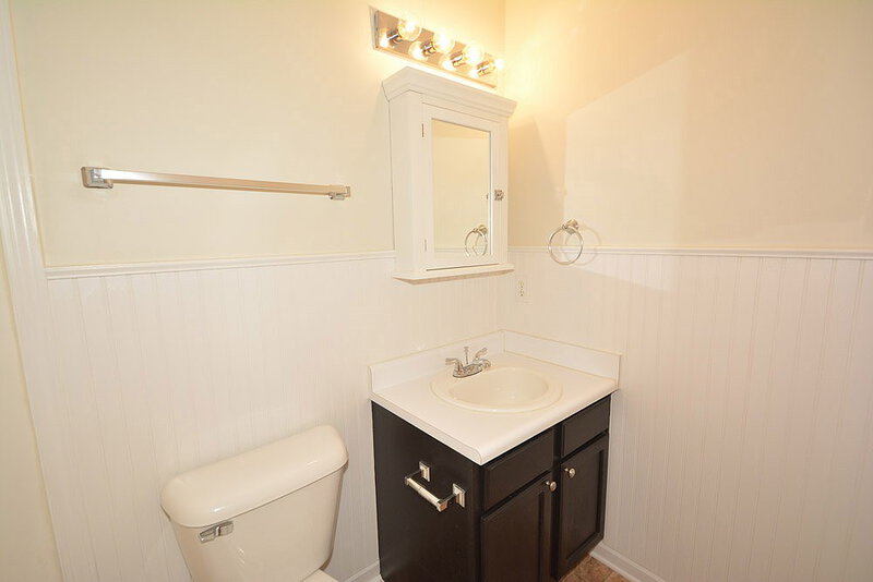 1,750/Mo, 19371 Romney Dr Noblesville, IN 46060 Bathroom View
