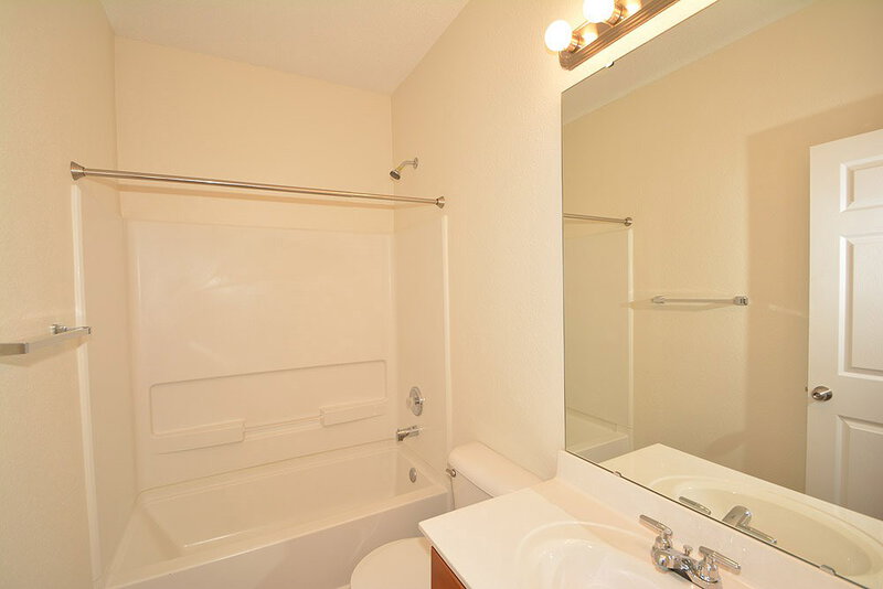 1,525/Mo, 12369 Wolf Run Rd Noblesville, IN 46060 Master Bathroom View