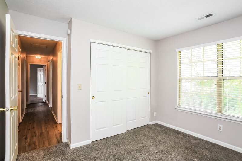 2,460/Mo, 2946 Scottsdale Dr Indianapolis, IN 46234 Bedroom View 3