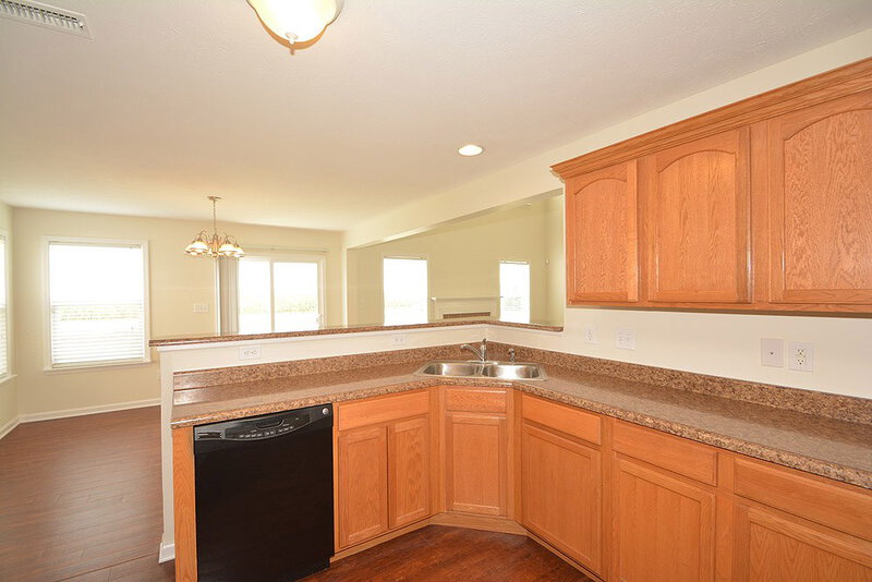 1,790/Mo, 15532 Old Pond Cir Noblesville, IN 46060 Kitchen View 3