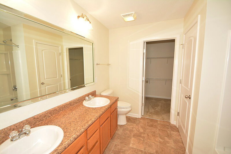 1,790/Mo, 15532 Old Pond Cir Noblesville, IN 46060 Master Bathroom View