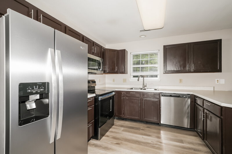 2,190/Mo, 18864 Prairie Crossing Dr Noblesville, IN 46062 Kitchen View