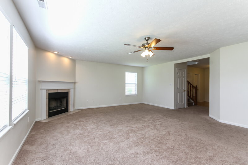 1,895/Mo, 1548 Orchestra Way Indianapolis, IN 46231 Living Room View
