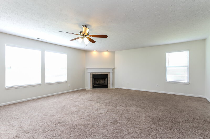 1,895/Mo, 1548 Orchestra Way Indianapolis, IN 46231 Living Room View 2