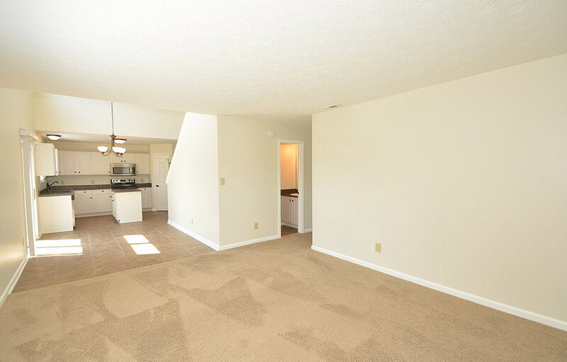1,640/Mo, 7817 Sergi Canyon Dr Indianapolis, IN 46217 Family Room View 3
