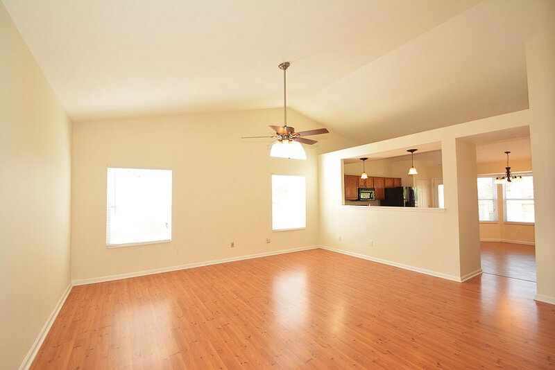1,510/Mo, 6368 Kelsey Dr Indianapolis, IN 46268 Great Room View 2
