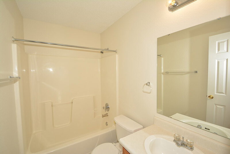 1,705/Mo, 10273 Sun Gold Ct Fishers, IN 46037 Bathroom View 2