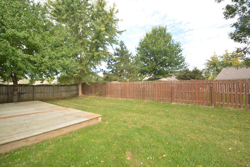 1,925/Mo, 8342 Country Charm Dr Indianapolis, IN 46234 Yard View