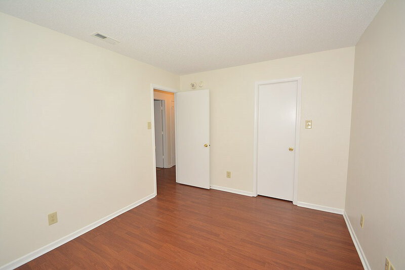 1,920/Mo, 10813 Timothy Ln Indianapolis, IN 46231 Bedroom View 4