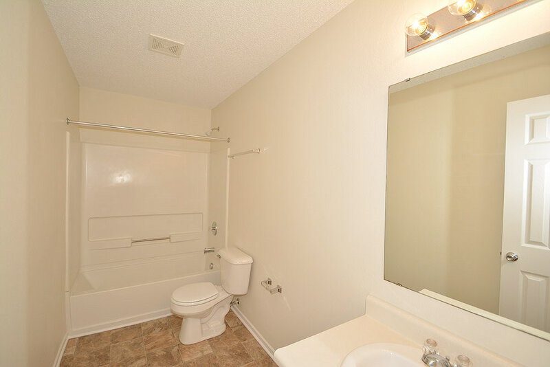 1,800/Mo, 10794 Albertson Dr Indianapolis, IN 46231 Bathroom View 2
