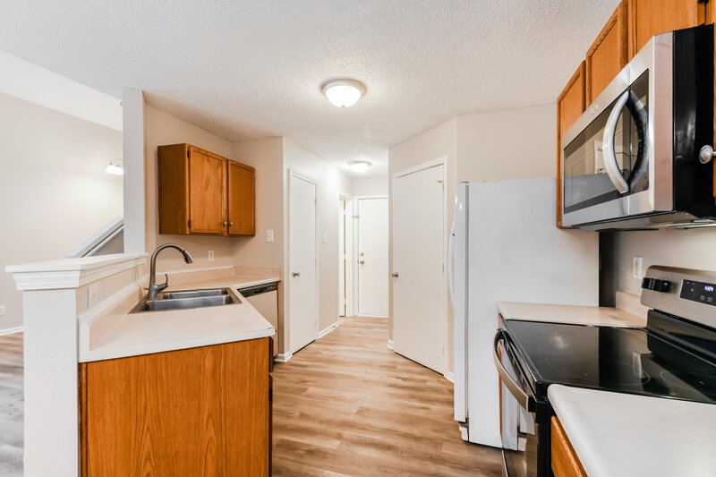 1,900/Mo, 16804 Lowell Dr Noblesville, IN 46060 Kitchen View