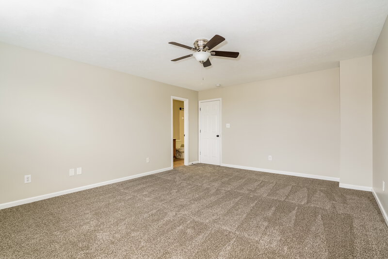 1,910/Mo, 7329 Kimble Dr Indianapolis, IN 46217 Misc View 8