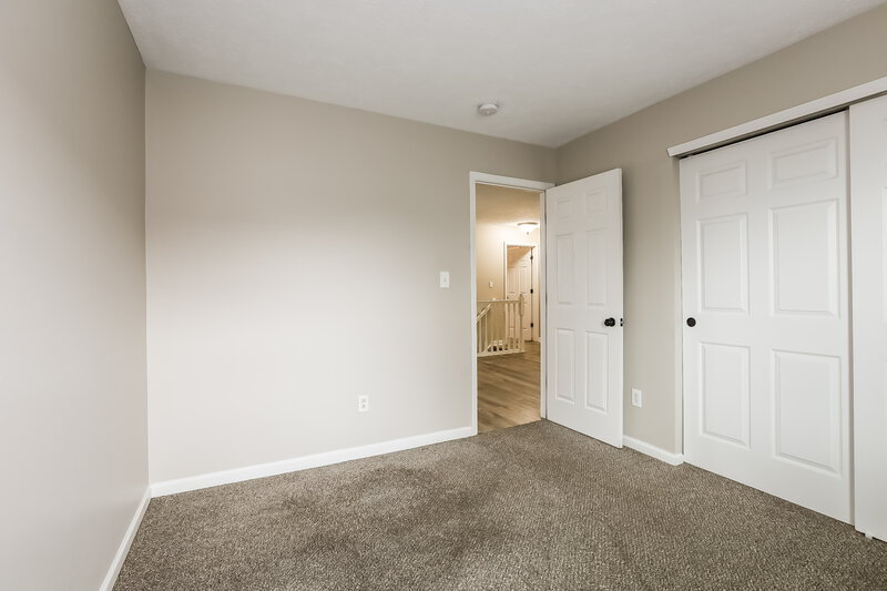 2,010/Mo, 7329 Kimble Dr Indianapolis, IN 46217 Bedroom View 4