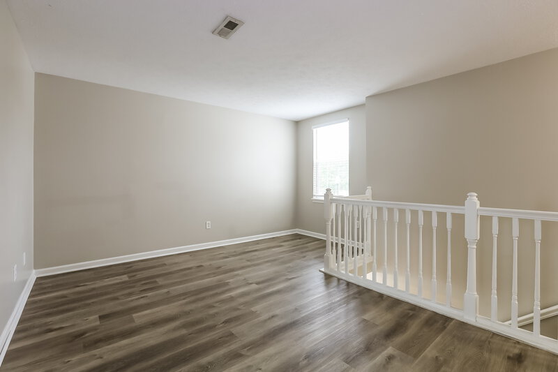 2,010/Mo, 7329 Kimble Dr Indianapolis, IN 46217 Loft View