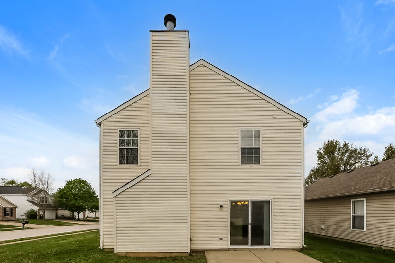 2,010/Mo, 7329 Kimble Dr Indianapolis, IN 46217 Rear View