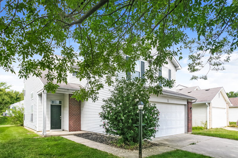2,770/Mo, 15341 Ten Point Dr Noblesville, IN 46060 Front View