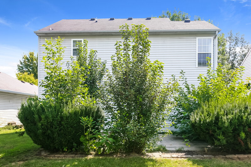 2,770/Mo, 15341 Ten Point Dr Noblesville, IN 46060 Rear View 2