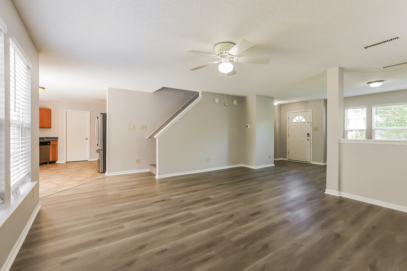 2,135/Mo, 10841 Zimmerman Ln Indianapolis, IN 46231 Living Room View 2