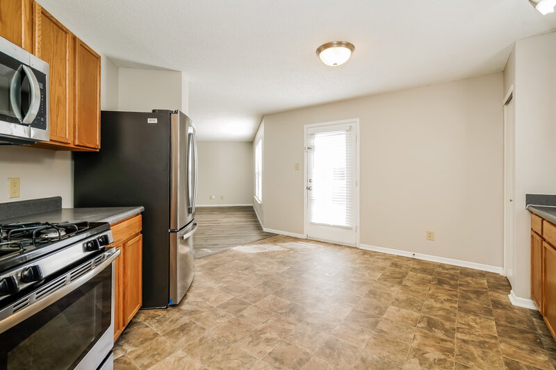 2,165/Mo, 10841 Zimmerman Ln Indianapolis, IN 46231 Kitchen View 3