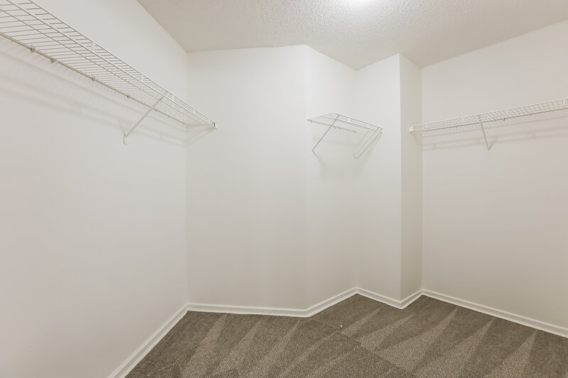 2,135/Mo, 10841 Zimmerman Ln Indianapolis, IN 46231 Walk In Closet View
