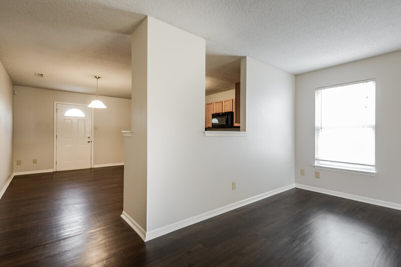 1,735/Mo, 1745 Brassica Way Indianapolis, IN 46217 Dining Room View