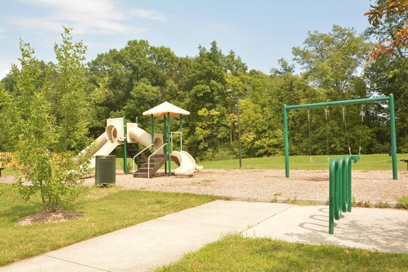 1,450/Mo, 12162 Maize Dr Noblesville, IN 46060 Playground View