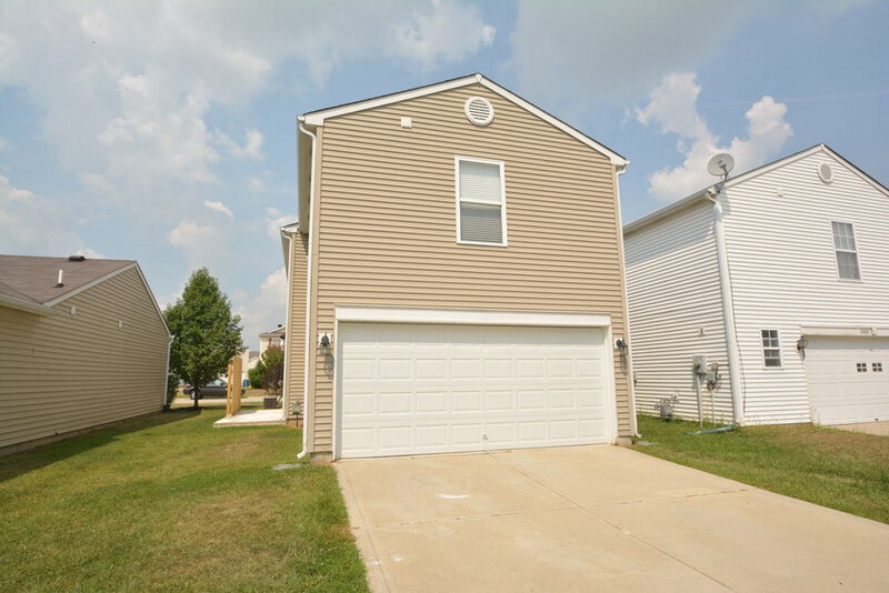 1,500/Mo, 12659 Loyalty Dr Fishers, IN 46037 Garage View