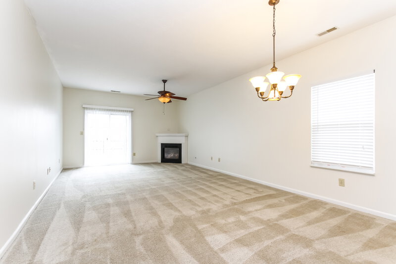 1,710/Mo, 11507 Seabiscuit Dr Noblesville, IN 46060 Dining Room View