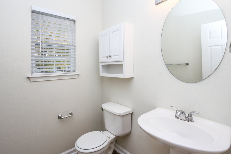 1,930/Mo, 19284 Fox Chase Dr Noblesville, IN 46062 Powder Room View
