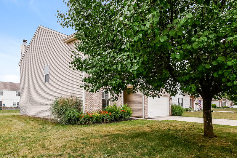 2,335/Mo, 12331 Quarterback Ln Fishers, IN 46037 Front View