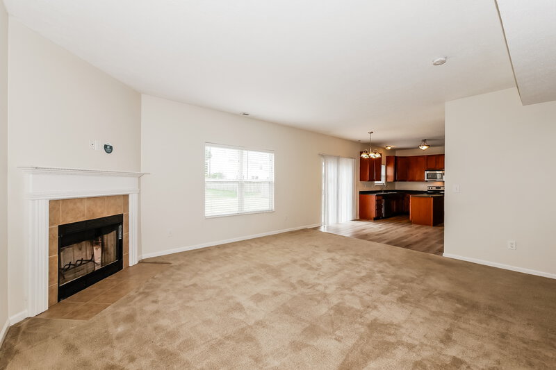 2,335/Mo, 12331 Quarterback Ln Fishers, IN 46037 Living Room View 2