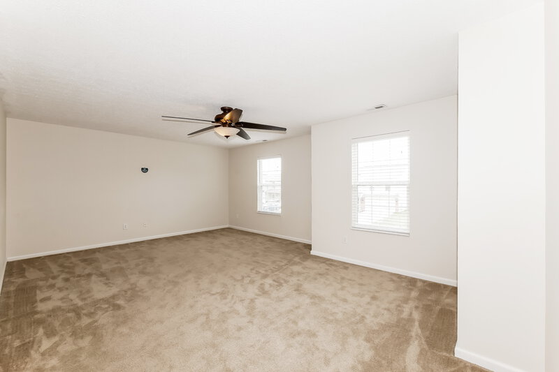 2,335/Mo, 12331 Quarterback Ln Fishers, IN 46037 Loft View