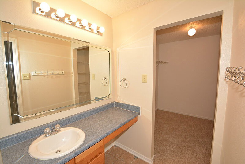 1,730/Mo, 12233 Weathervane Dr Noblesville, IN 46060 Master Bathroom View