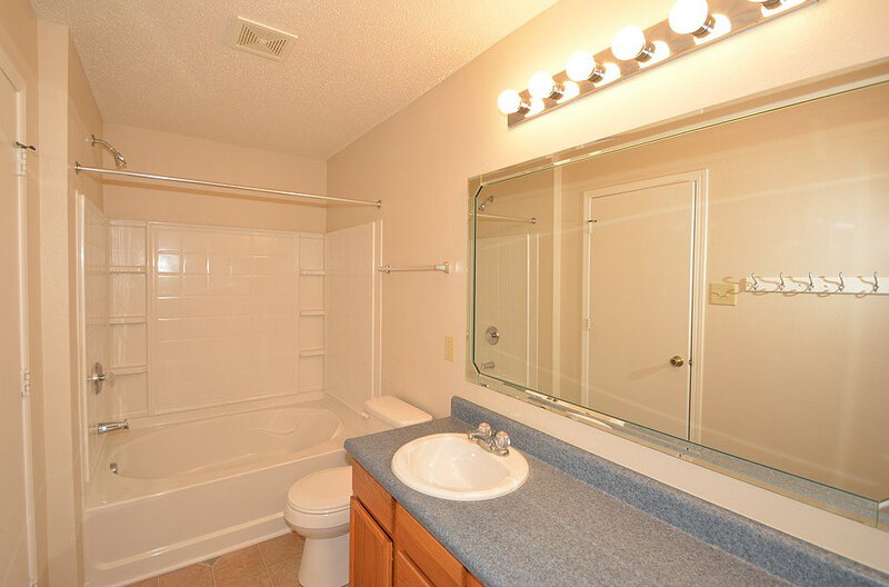 1,730/Mo, 12233 Weathervane Dr Noblesville, IN 46060 Master Bathroom View 2